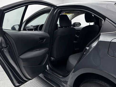 Used 2024 Toyota Corolla LE w/ LE Convenience Package FWD image 31