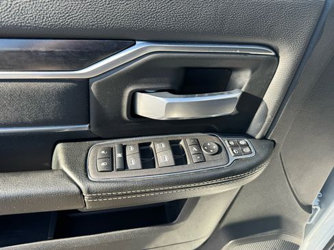 Used 2024 RAM 3500 Big Horn image 16