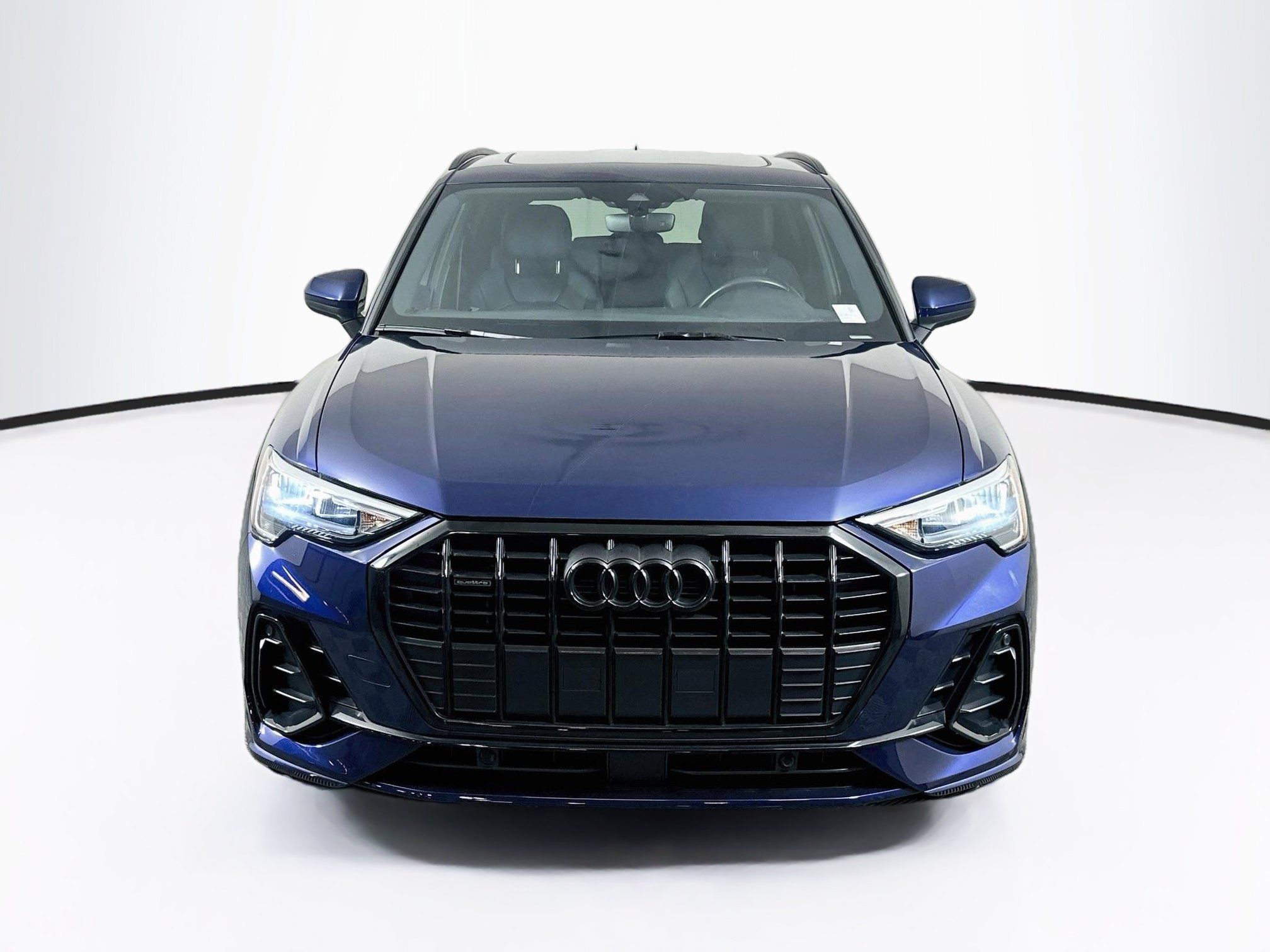 Used 2021 Audi Q3 2.0T Premium AWD/4WD image 2