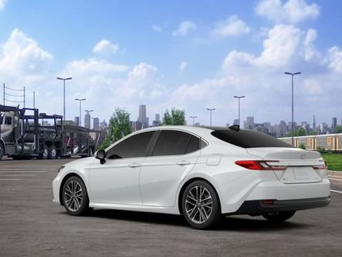 New 2026 Toyota Camry XLE image 7