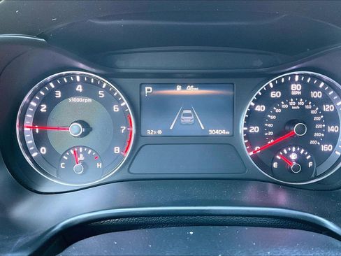 Used 2024 Kia Forte LXS image 18