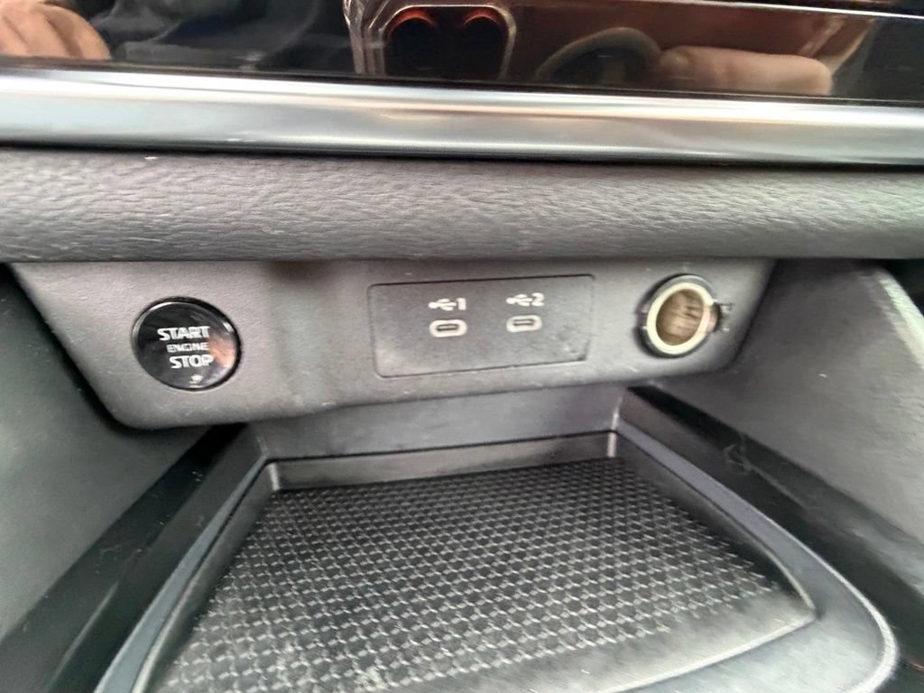 Used 2024 Nissan Rogue S AWD/4WD image 23