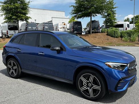 Certified 2025 Mercedes-Benz GLC 300 image 2