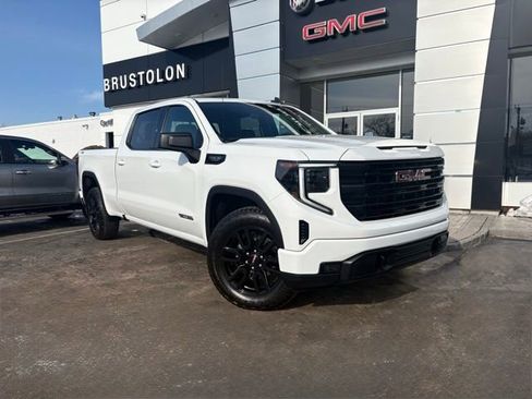 Used 2023 GMC Sierra 1500 Elevation image 2