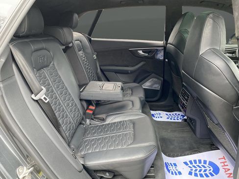 Used 2022 Audi RS Q8 4.0T w/ Carbon Optic Package image 41