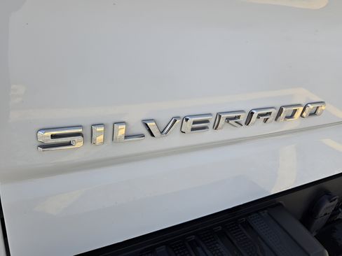 Certified 2021 Chevrolet Silverado 1500 LTZ AWD/4WD image 32