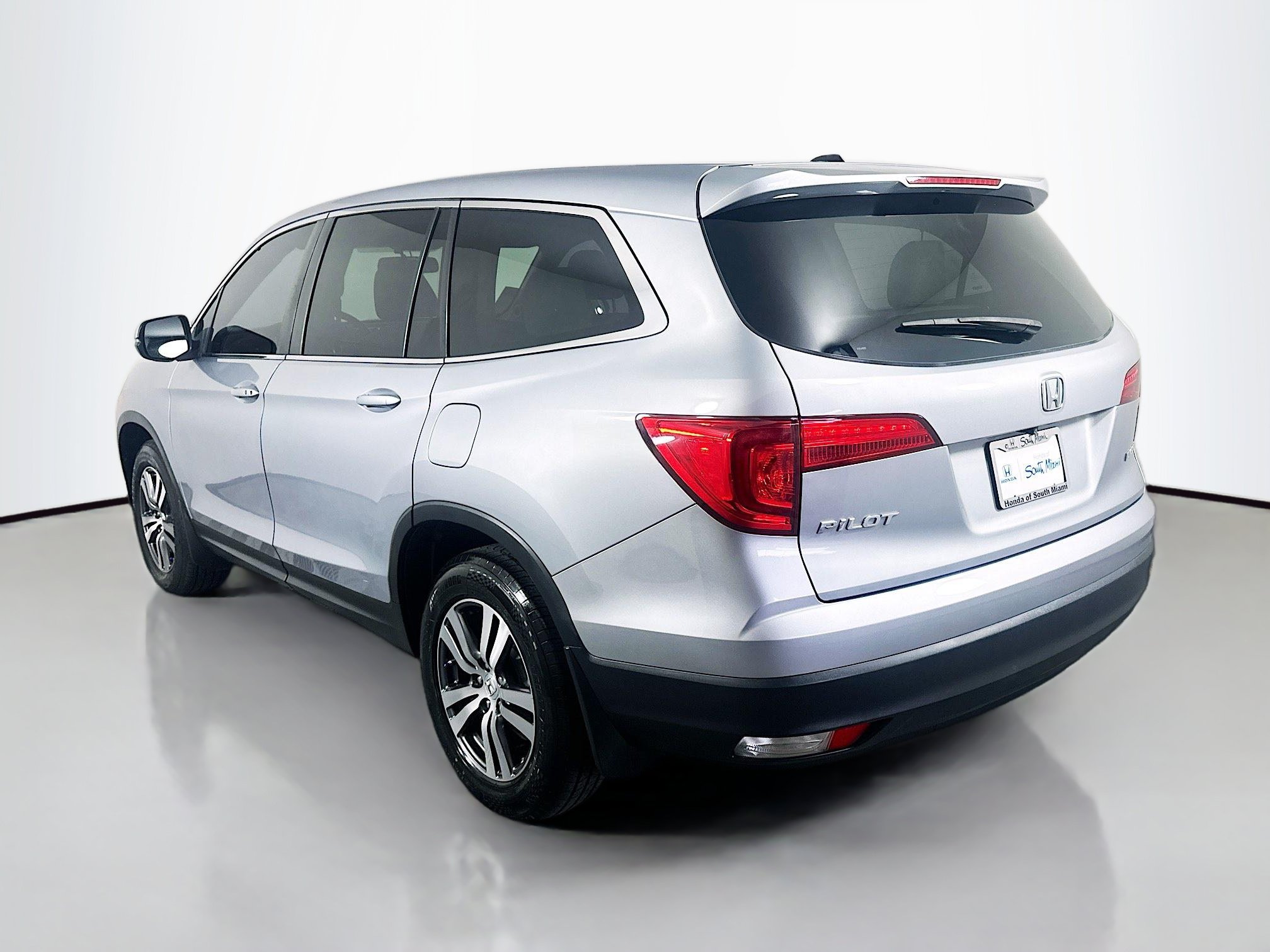Used 2018 Honda Pilot EX-L image 4