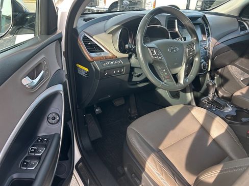 Used 2019 Hyundai Santa Fe XL image 8