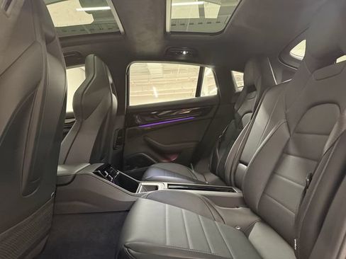 Certified 2025 Porsche Panamera GTS AWD/4WD image 31