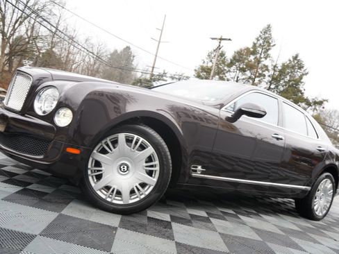 Used 2011 Bentley Mulsanne image 93