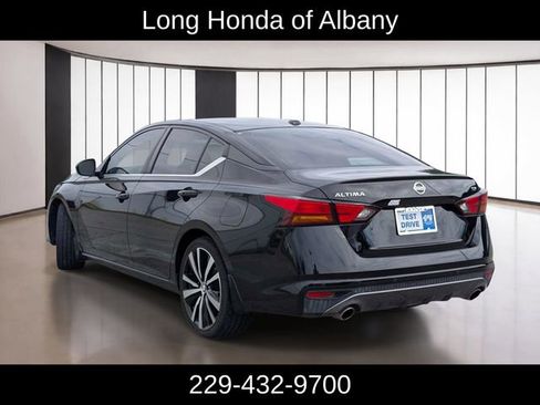 Used 2020 Nissan Altima 2.5 SR w/ Premium Package FWD image 15