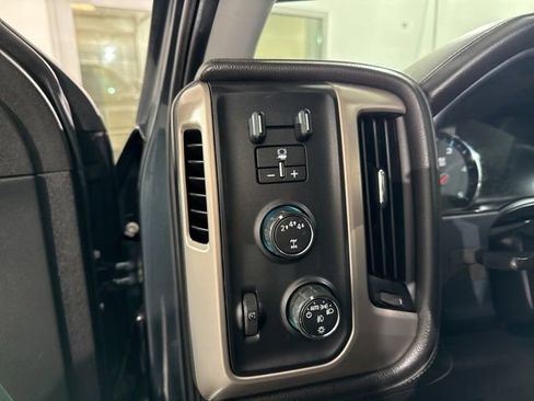 Used 2019 GMC Sierra 3500 Denali w/ Duramax Plus Package image 21