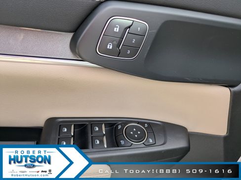 New 2025 Ford Ranger Lariat image 13