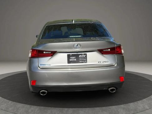 Used 2015 Lexus IS 250 RWD image 5