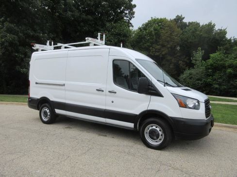Used 2019 Ford Transit 250 148 Medium Roof RWD image 39