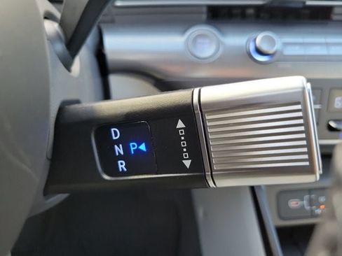 Used 2024 Hyundai Kona Limited FWD image 30