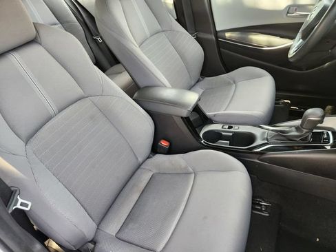 Used 2025 Toyota Corolla SE w/ Convenience Package FWD image 10