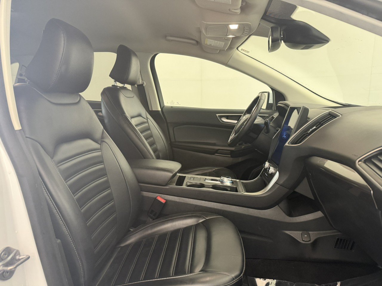Used 2024 Ford Edge SEL AWD/4WD image 10