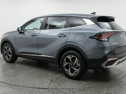 Used 2025 Kia Sportage LX FWD image 6