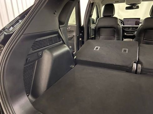 Used 2024 Ford Escape Platinum AWD/4WD image 14