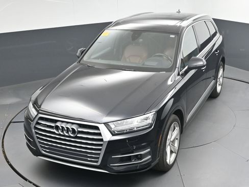 Used 2019 Audi Q7 3.0T Prestige image 29