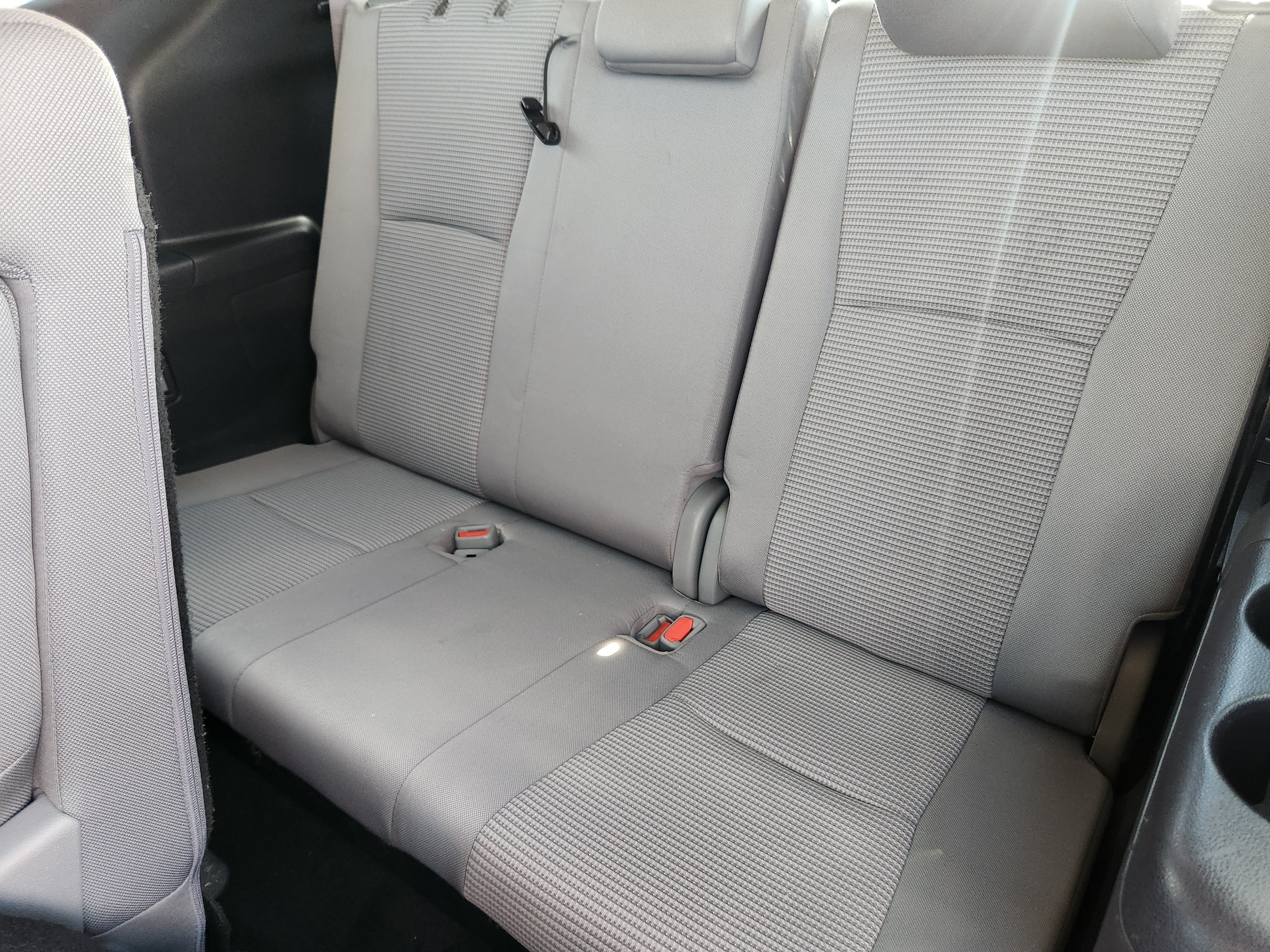 Used 2023 Toyota Highlander LE AWD/4WD image 21