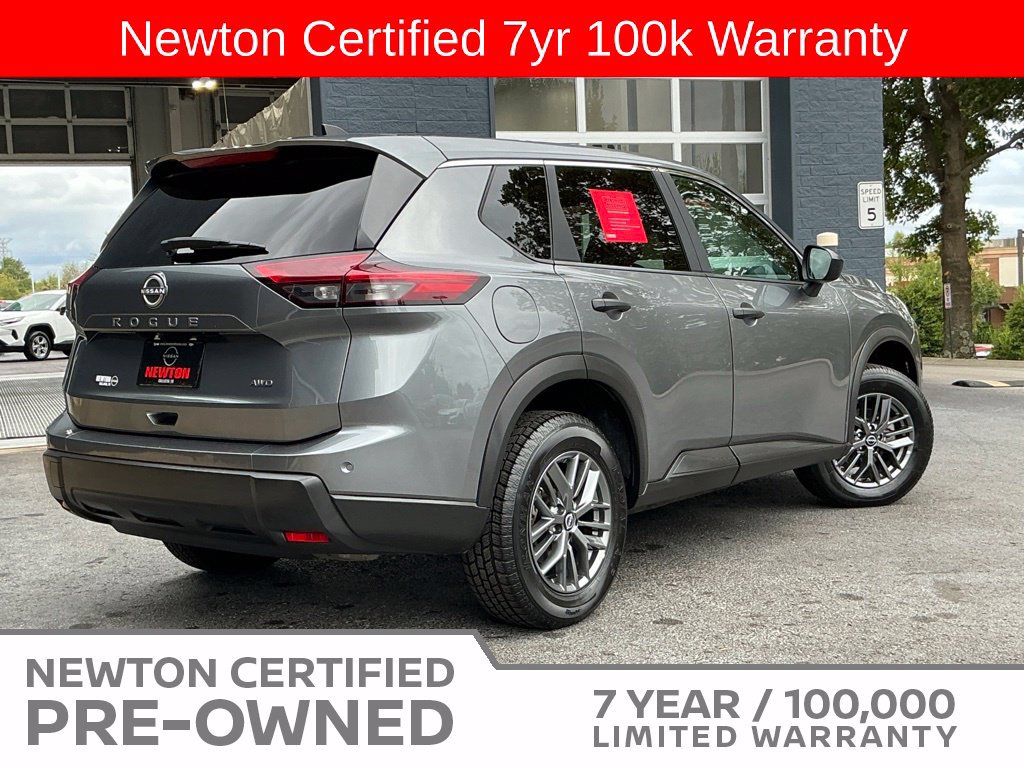 Used 2024 Nissan Rogue S AWD/4WD image 23