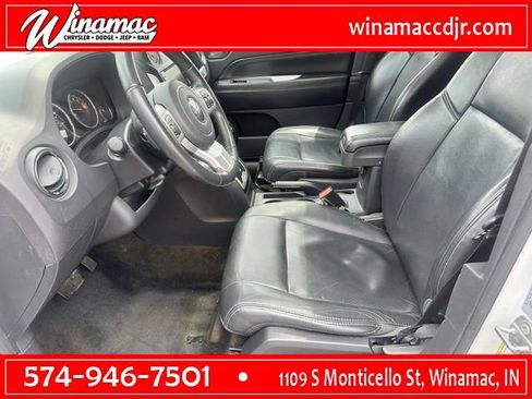 Used 2016 Jeep Compass High Altitude FWD image 15