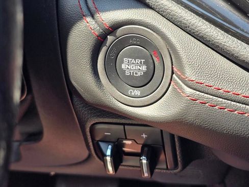 Used 2024 Dodge Durango GT RWD image 19