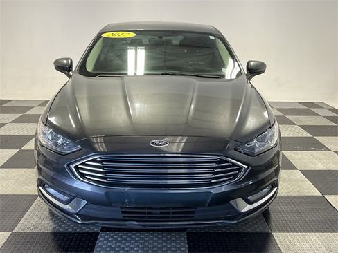 Used 2017 Ford Focus SEL w/ Cold Weather Package image 3