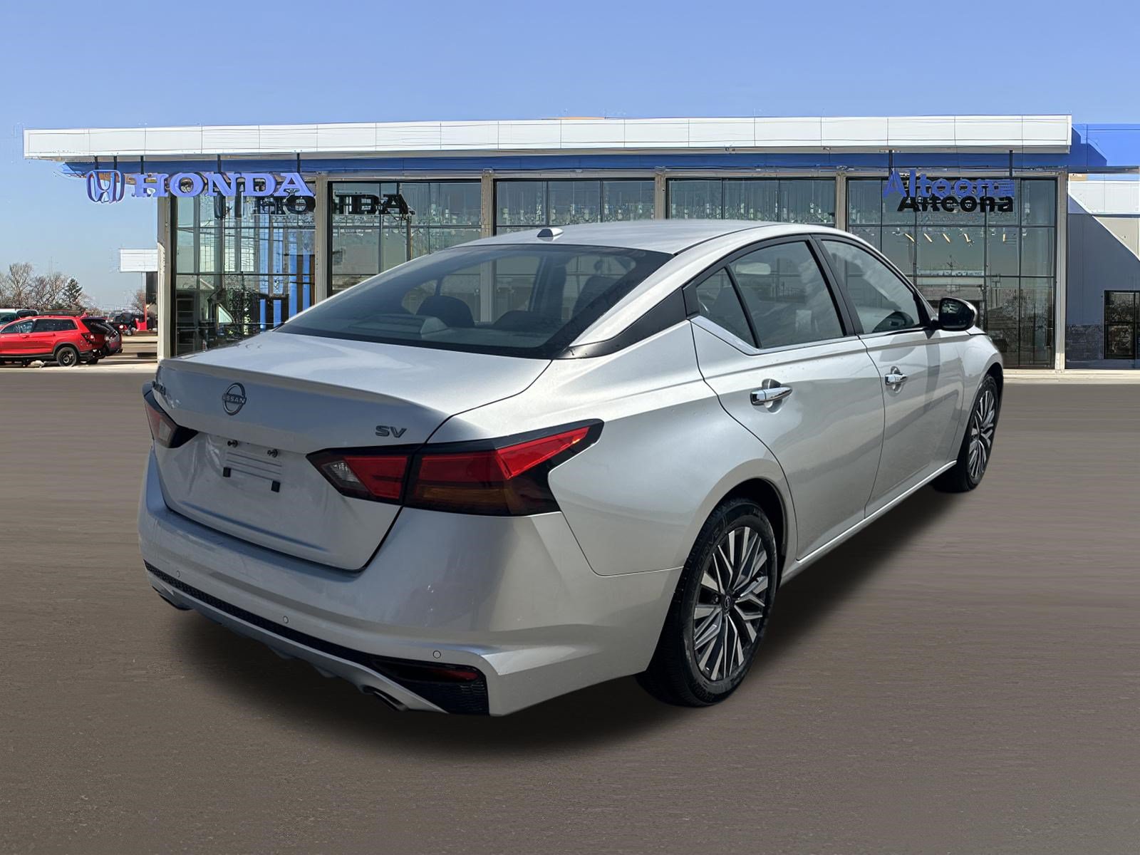 Used 2024 Nissan Altima 2.5 SV w/ SV Premium Package FWD image 4
