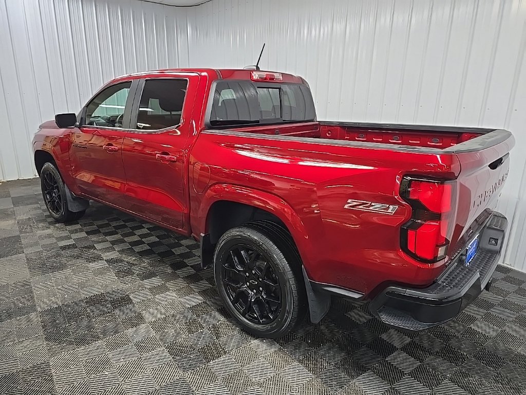 Used 2024 Chevrolet Colorado Z71 w/ LPO, Dark Essentials Package AWD/4WD image 9