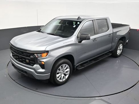 Used 2024 Chevrolet Silverado 1500 Custom RWD image 12