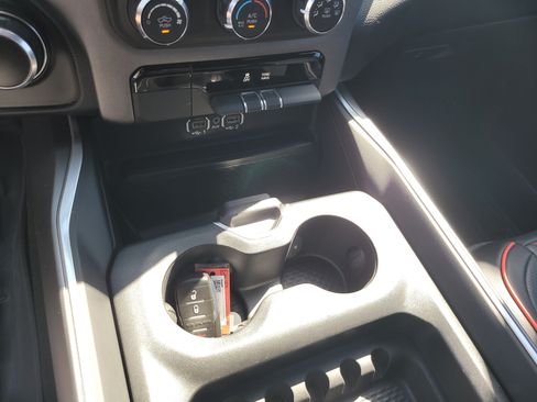 Used 2021 RAM 1500 Big Horn RWD image 25