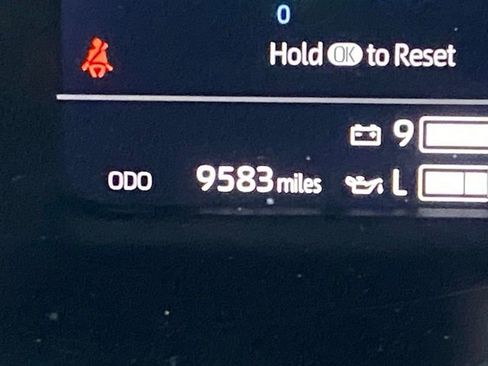 Used 2024 Toyota Tundra Limited image 27