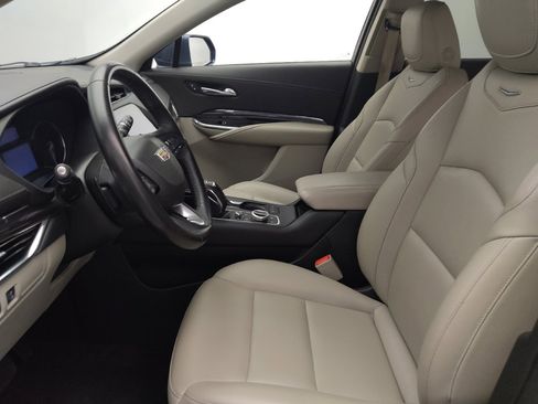 Used 2019 Cadillac XT4 Luxury FWD image 17