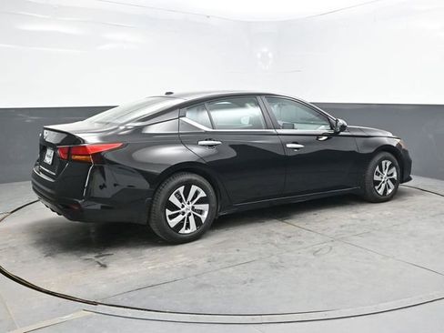 Used 2020 Nissan Altima 2.5 S FWD image 7