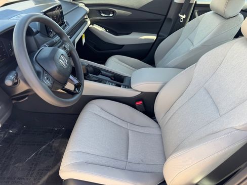 New 2025 Honda Accord SE image 14