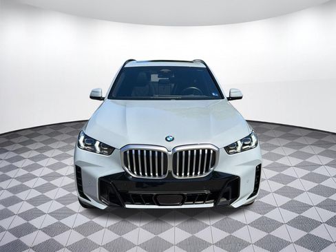 Certified 2024 BMW X5 xDrive40i w/ M Sport Package AWD/4WD image 6