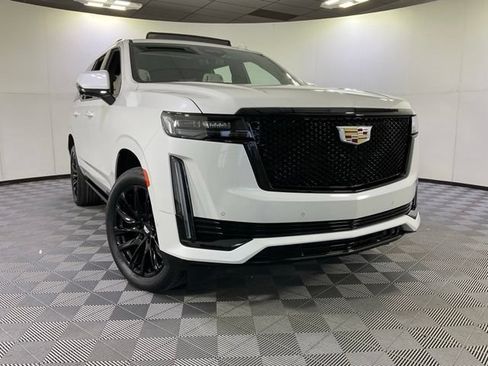 Certified 2022 Cadillac Escalade Sport w/ Touring Package AWD/4WD image 44