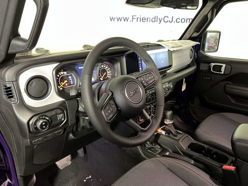 New 2026 Jeep Gladiator Sport image 10