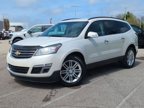 Used 2015 Chevrolet Traverse LT AWD/4WD image 1