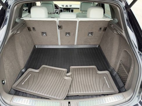 Used 2016 Porsche Macan Turbo image 35