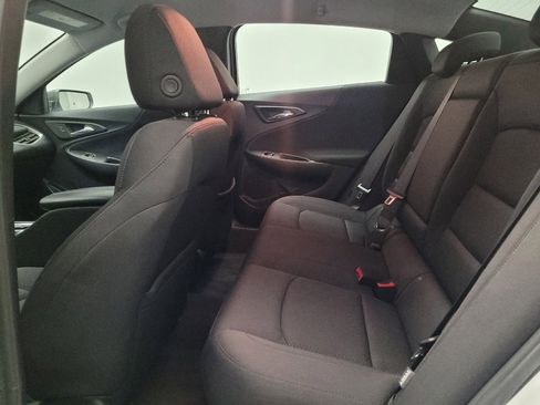 Used 2022 Chevrolet Malibu LT FWD image 18