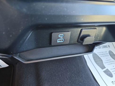 Used 2023 Ford F150 XLT image 28