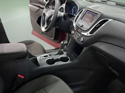 Used 2021 Chevrolet Equinox LT FWD image 10