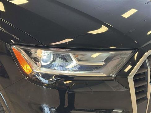 Used 2023 Audi Q7 2.0T Premium w/ Convenience Package image 7