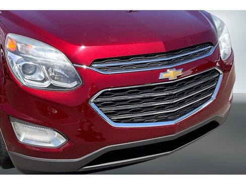Used 2017 Chevrolet Equinox LT AWD/4WD image 32