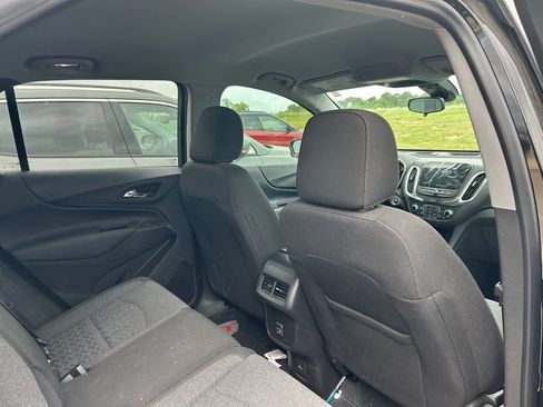 Used 2022 Chevrolet Equinox LT AWD/4WD image 4