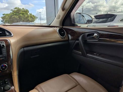 Used 2017 Buick Enclave Premium w/ Experience Buick Package FWD image 16